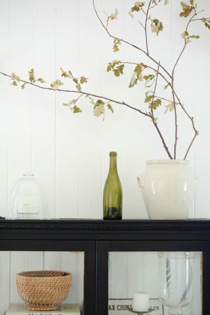 Home office - side table with flowers